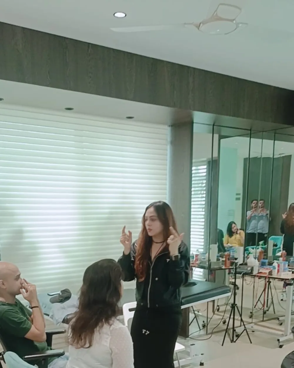 Vibha Jain guiding a client through a session in her Mumbai practice
